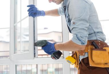 Should You Repair or Replace Your Old Home Windows?