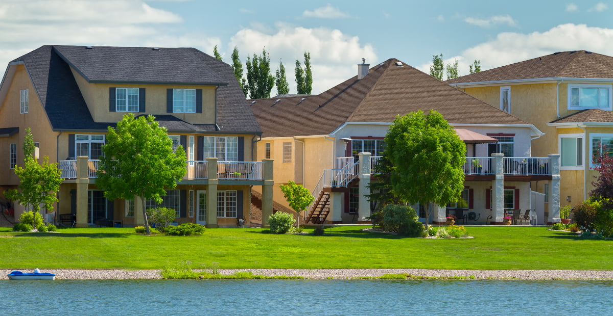High-quality replacement windows and doors in Manitoba for energy-efficient homes