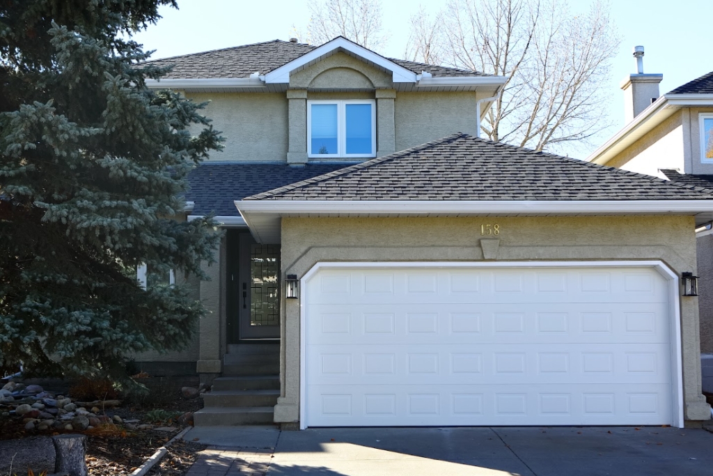 A Complete Window & Door Upgrade in a Calgary Home by Canadian Choice 6