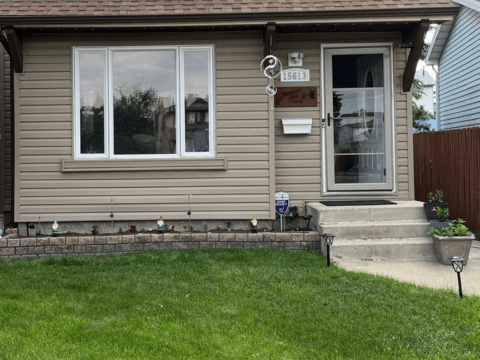 Refreshed Family Home In Edmonton