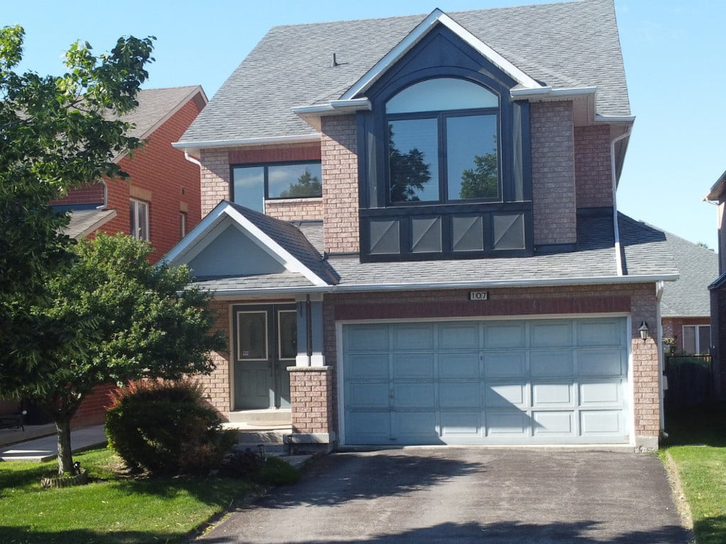 Designing one-of-a-kind windows in Markham 1